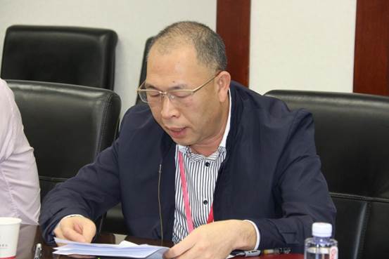 說(shuō)明: 深圳職業(yè)技術(shù)學(xué)院黨委副書(shū)記、紀(jì)委書(shū)記楊平現(xiàn)場(chǎng)致辭